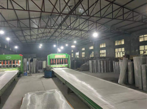 寬幅不鏽鋼網生產車間